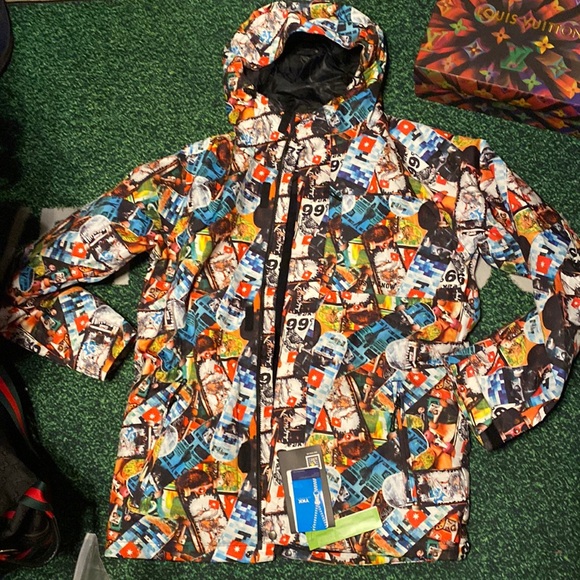 Gsou Snow Men's High Windproof Snowboard & Ski Jacket Wear - Picture 6 of 7